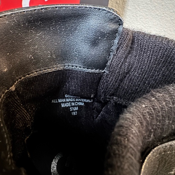 Black Faux Leather Ankle Boots G by Guess Sz 5.5 - Picture 14 of 14
